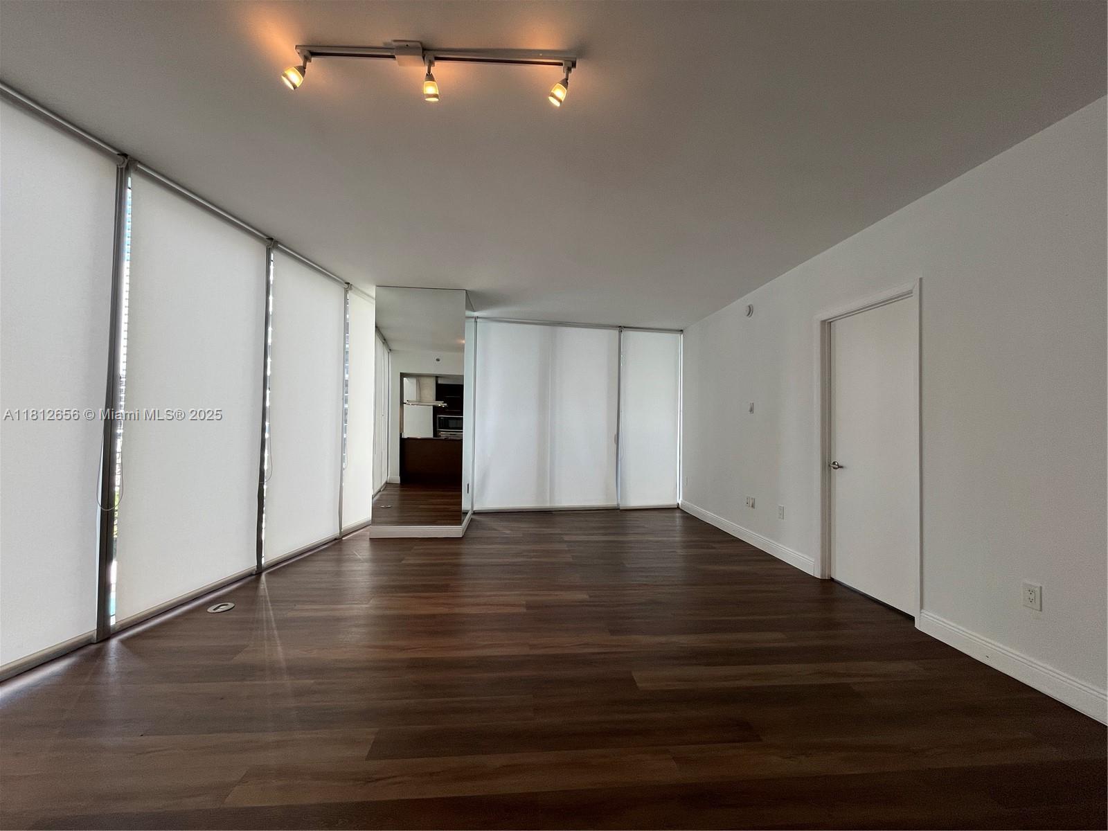495 Brickell Ave # 1710