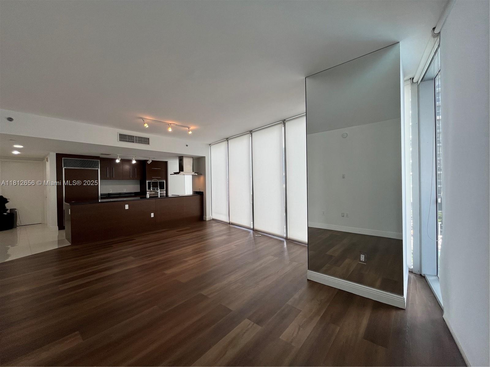 495 Brickell Ave # 1710