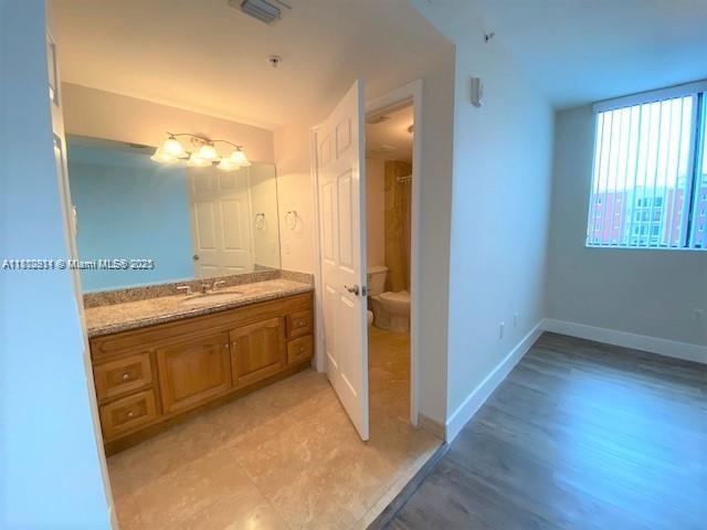 3530 SW 22nd St # 903
