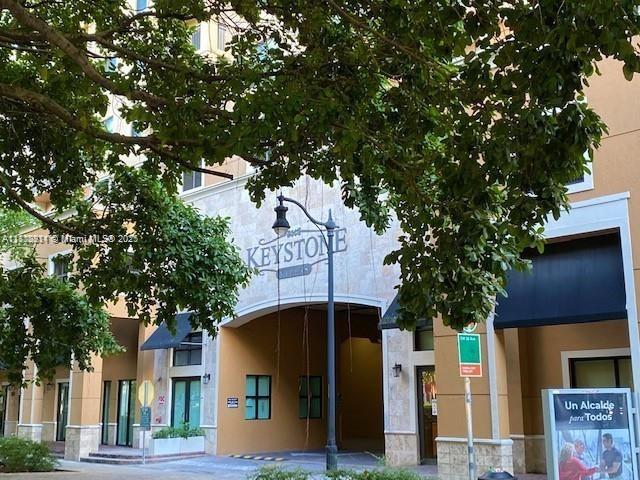 3530 SW 22nd St # 903
