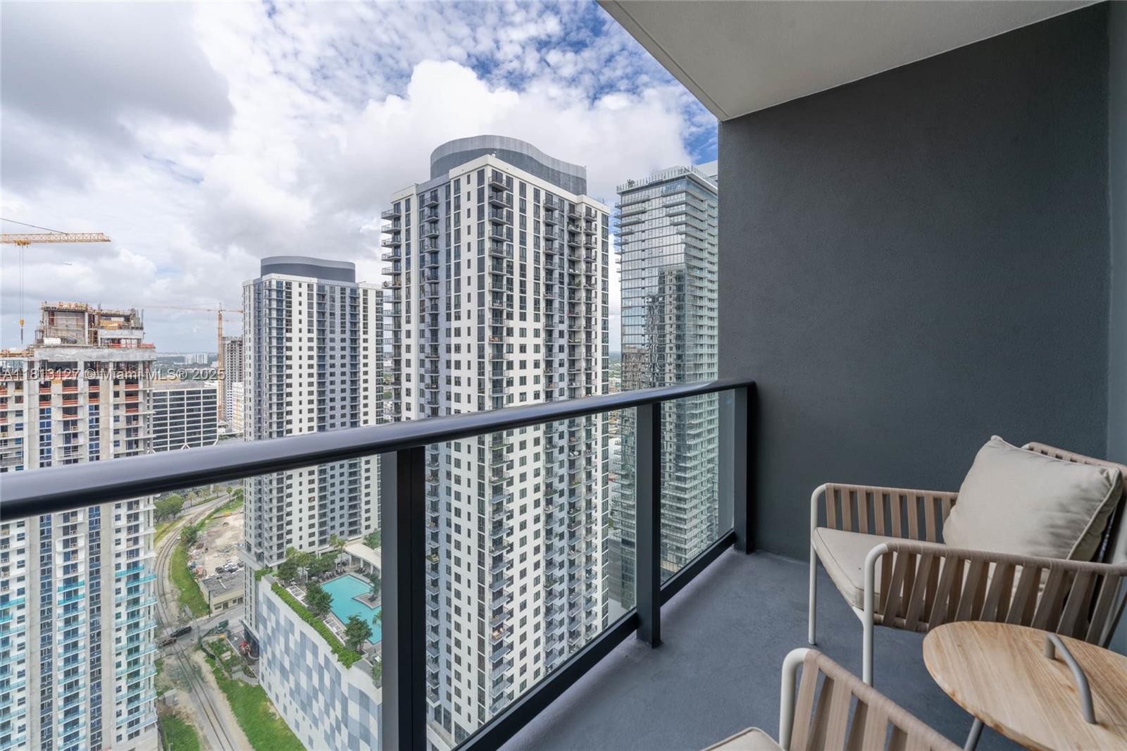 159 NE 6th St # 3004