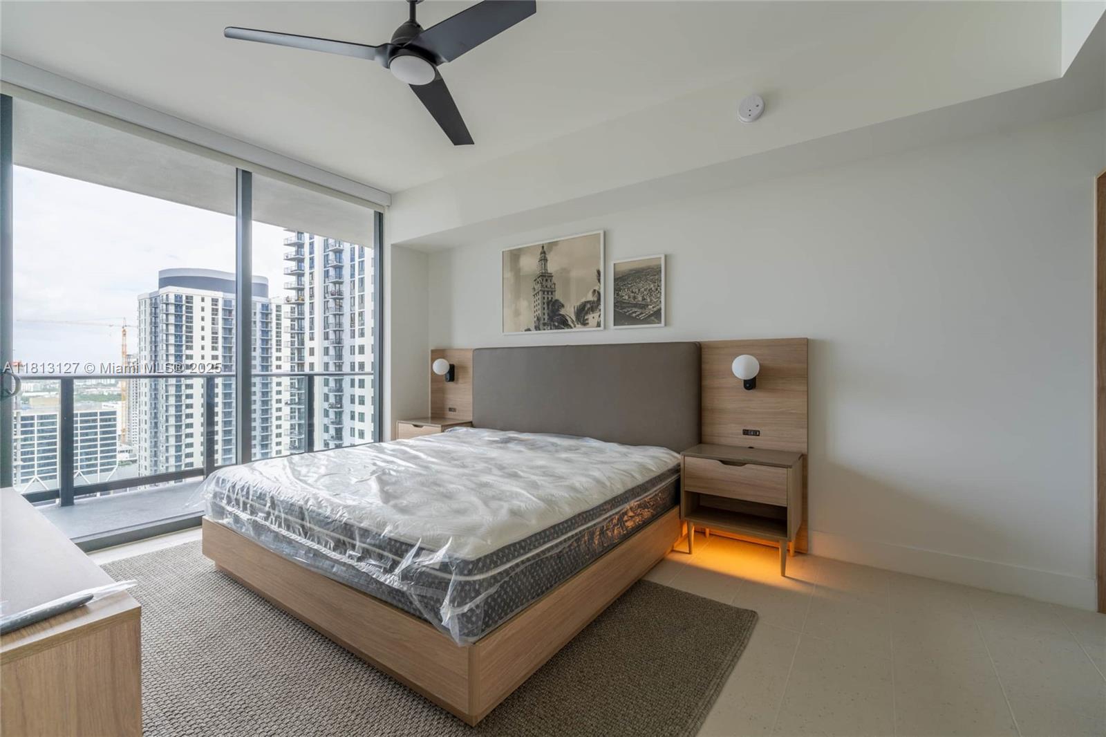 159 NE 6th St # 3004