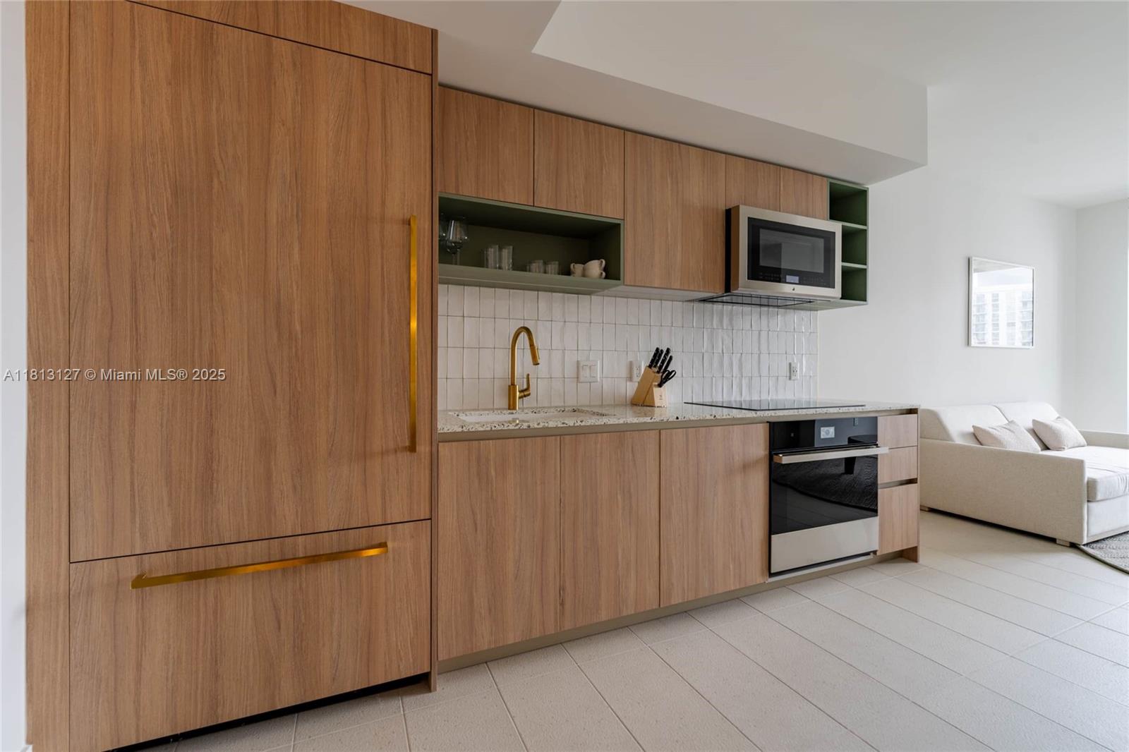 159 NE 6th St # 3004