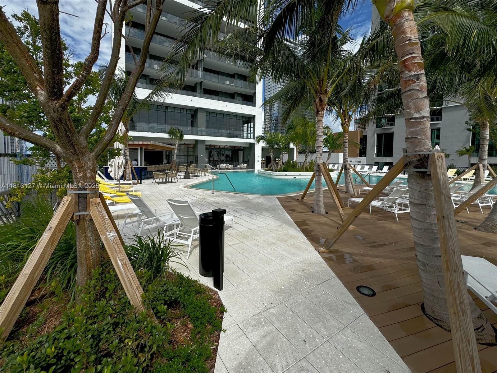 159 NE 6th St # 3004