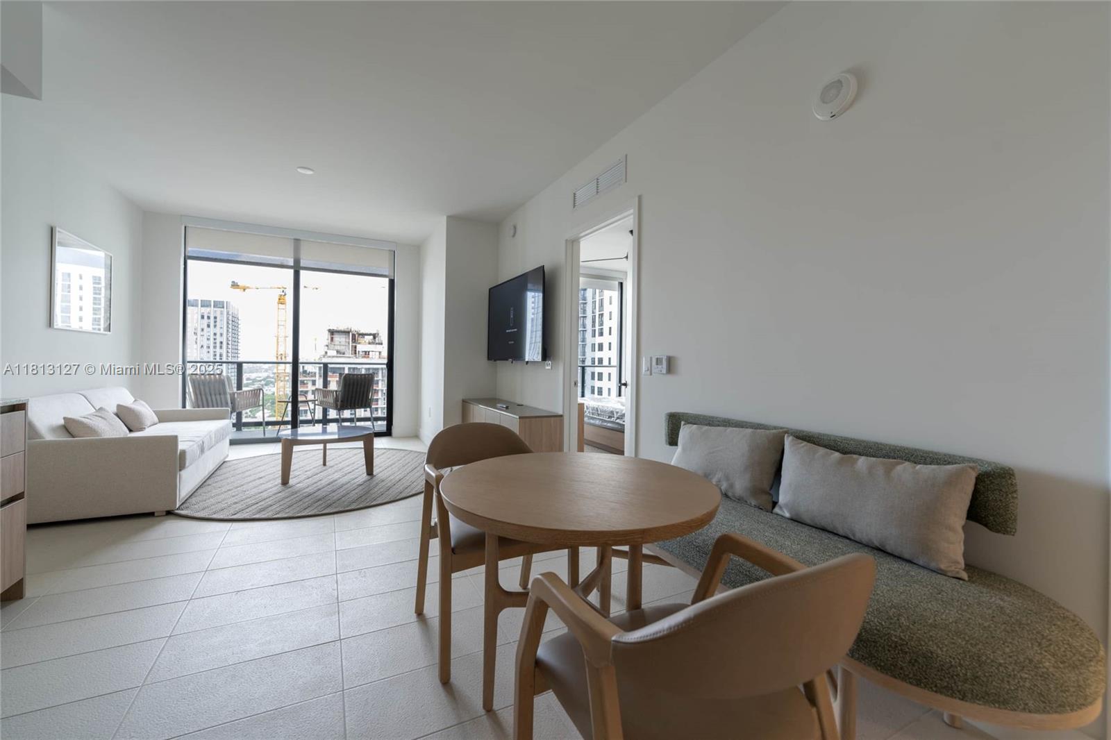 159 NE 6th St # 3004