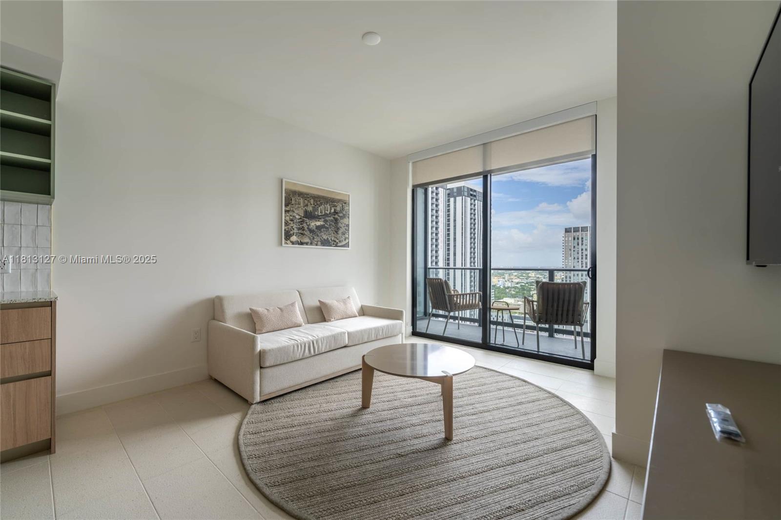 159 NE 6th St # 3004