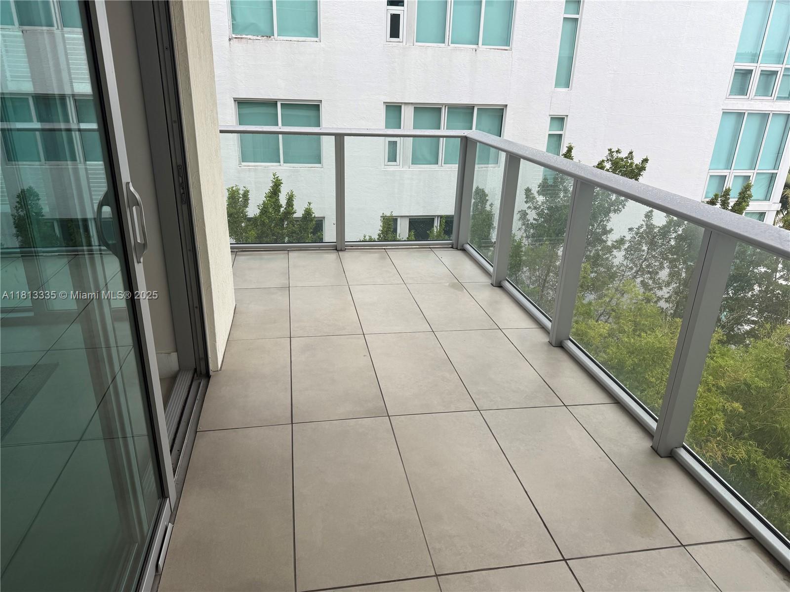 6620 Indian Creek Dr # 401