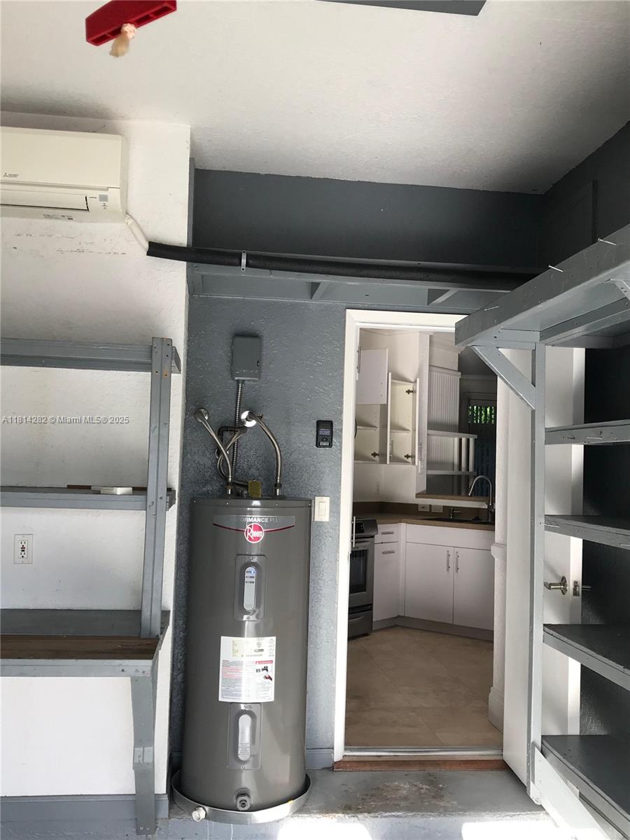 5500 NW 90th Ter