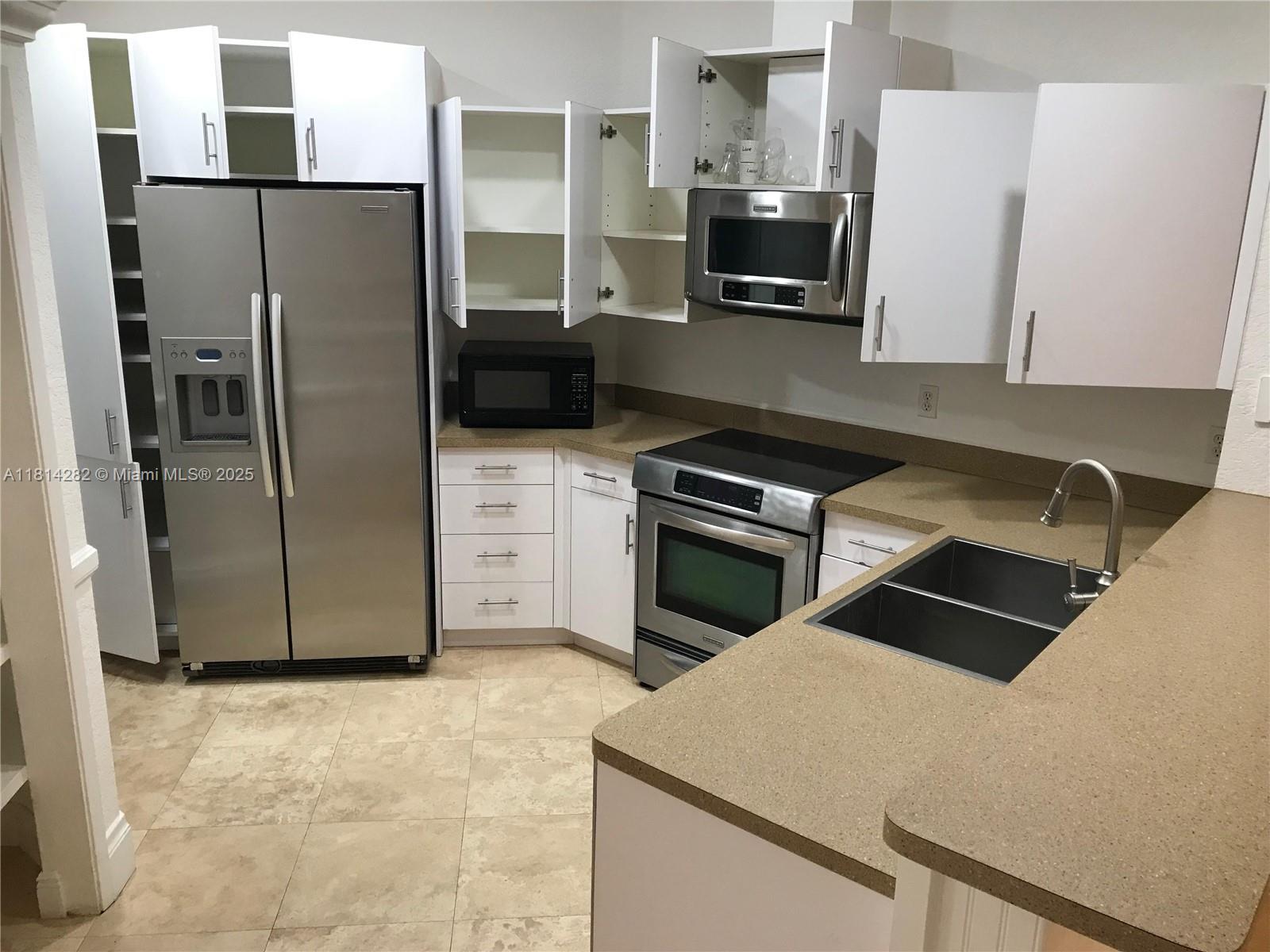 5500 NW 90th Ter