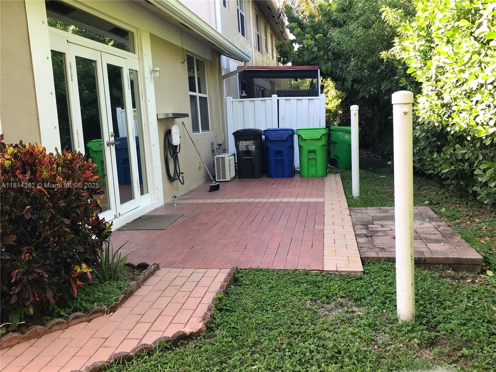 5500 NW 90th Ter