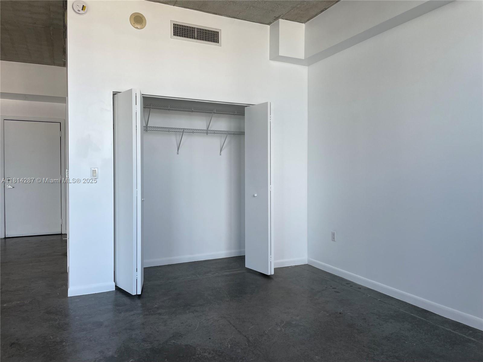 133 NE 2 AVE # 2615
