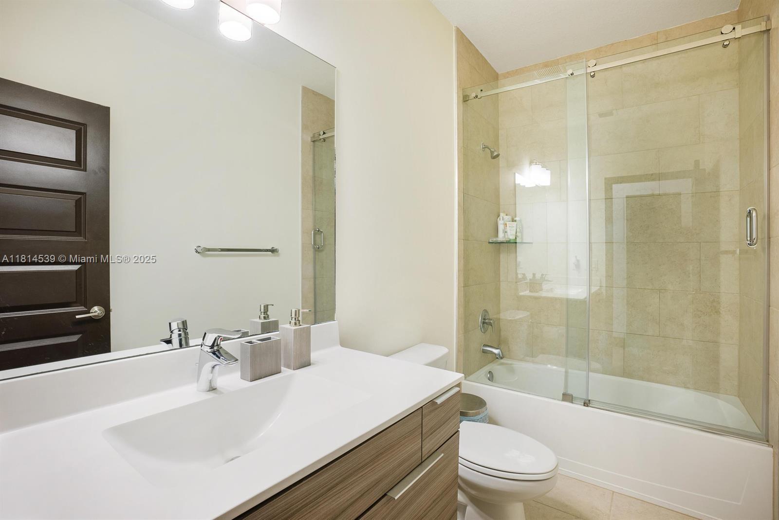 8814 NW 154th Ter