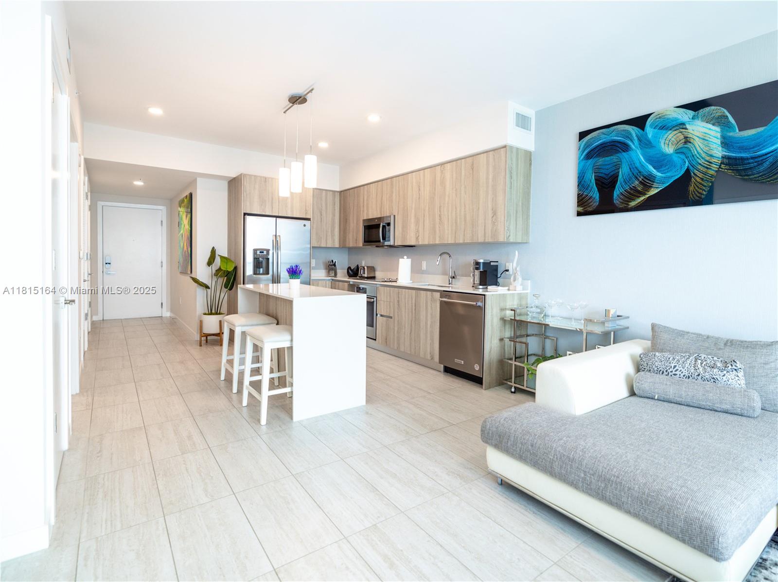 3900 Biscayne Blvd # 1118 Unit: S-1118