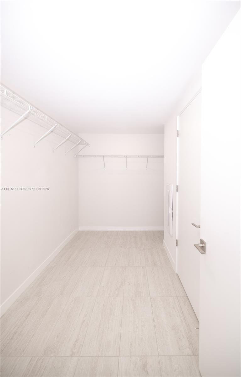 3900 Biscayne Blvd # 1118 Unit: S-1118