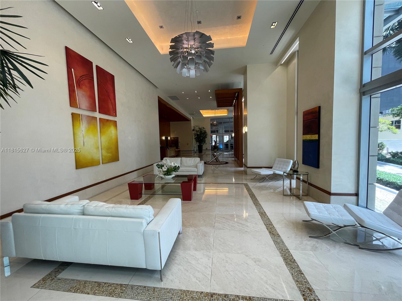 1060 Brickell Ave # 4015