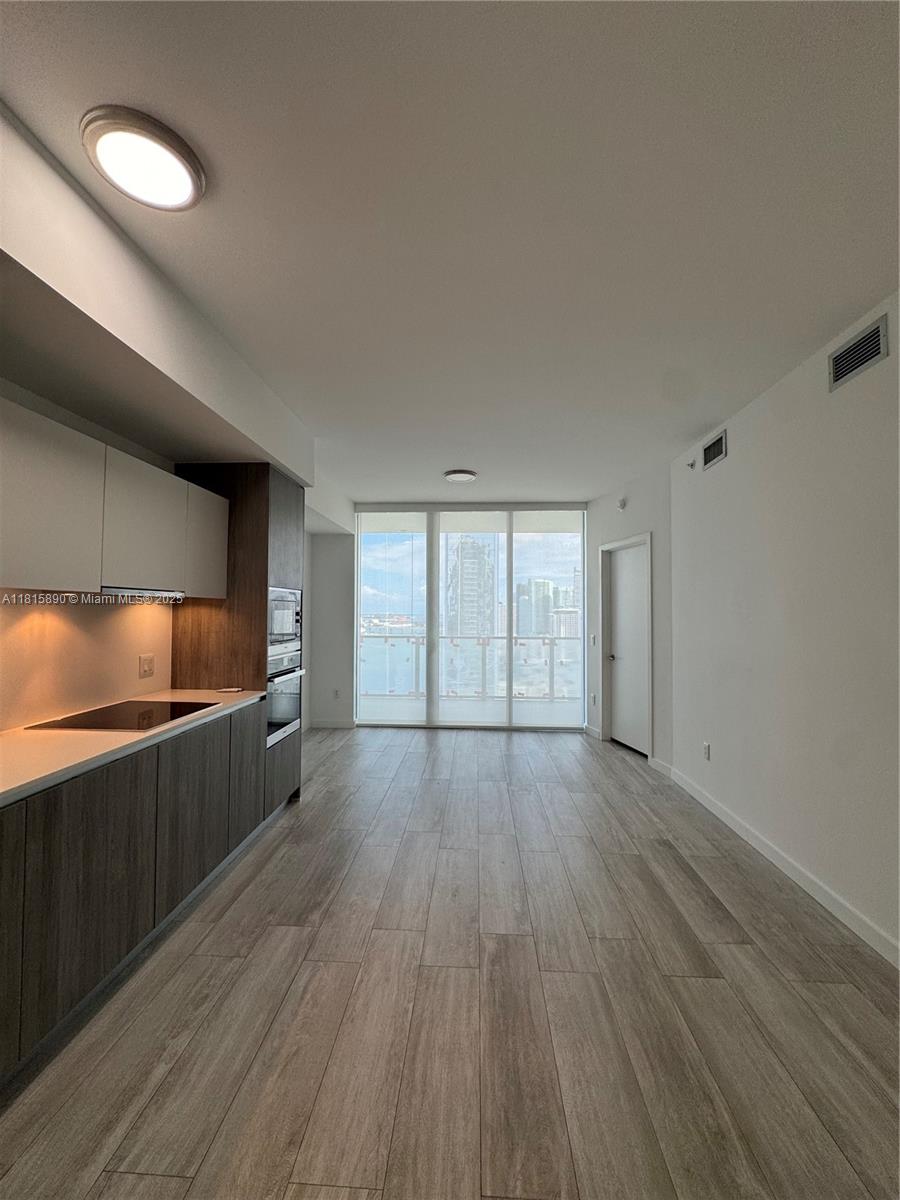 2900 NE 7th Ave # 2808