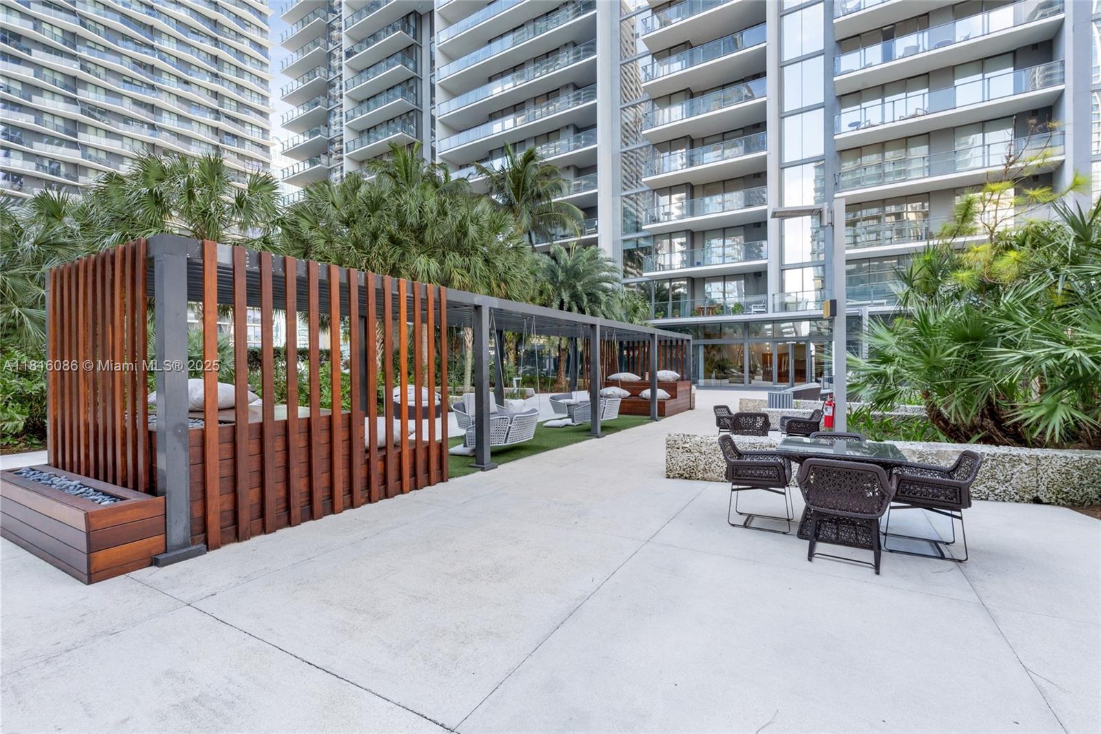 88 SW 7th St # 1205