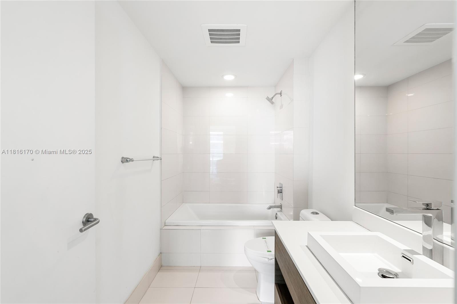 1100 S Miami Ave Unit: 2306