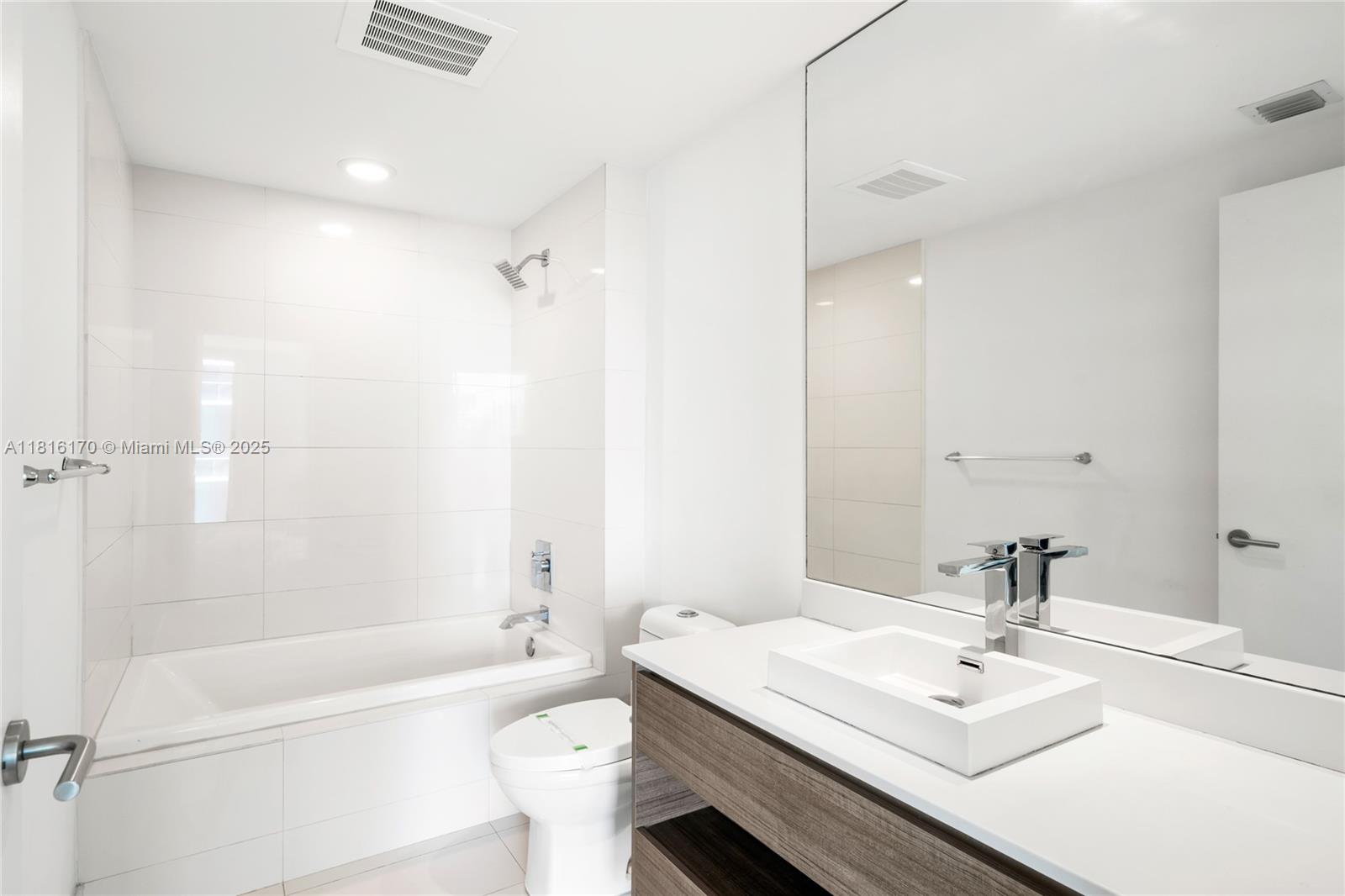 1100 S Miami Ave Unit: 2306