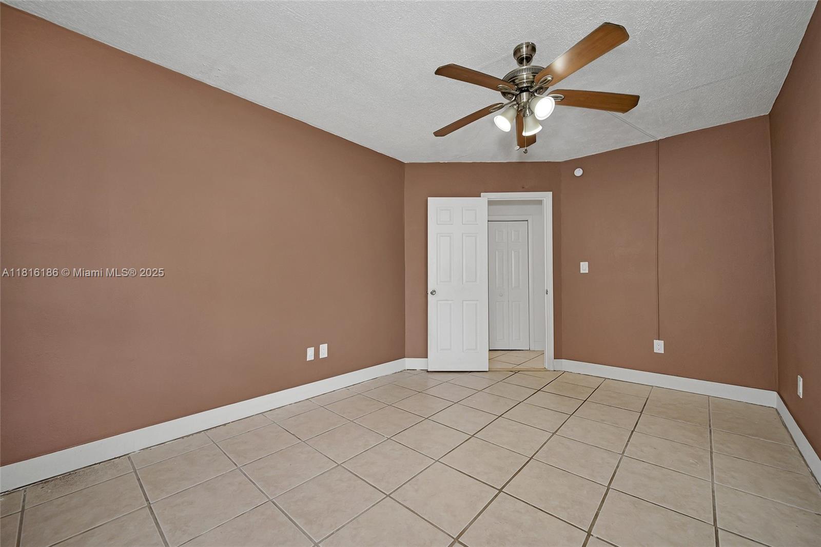 1922 Mckinley St # 3 Unit: 1-3