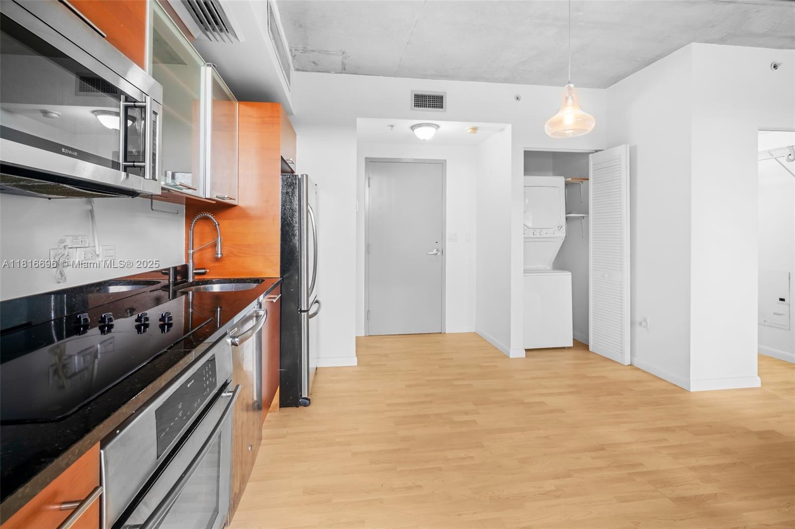 3451 NE 1 Street # M0304