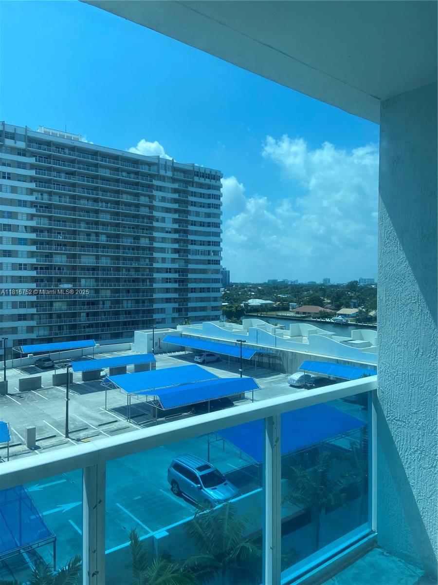 1945 S Ocean Dr # 704