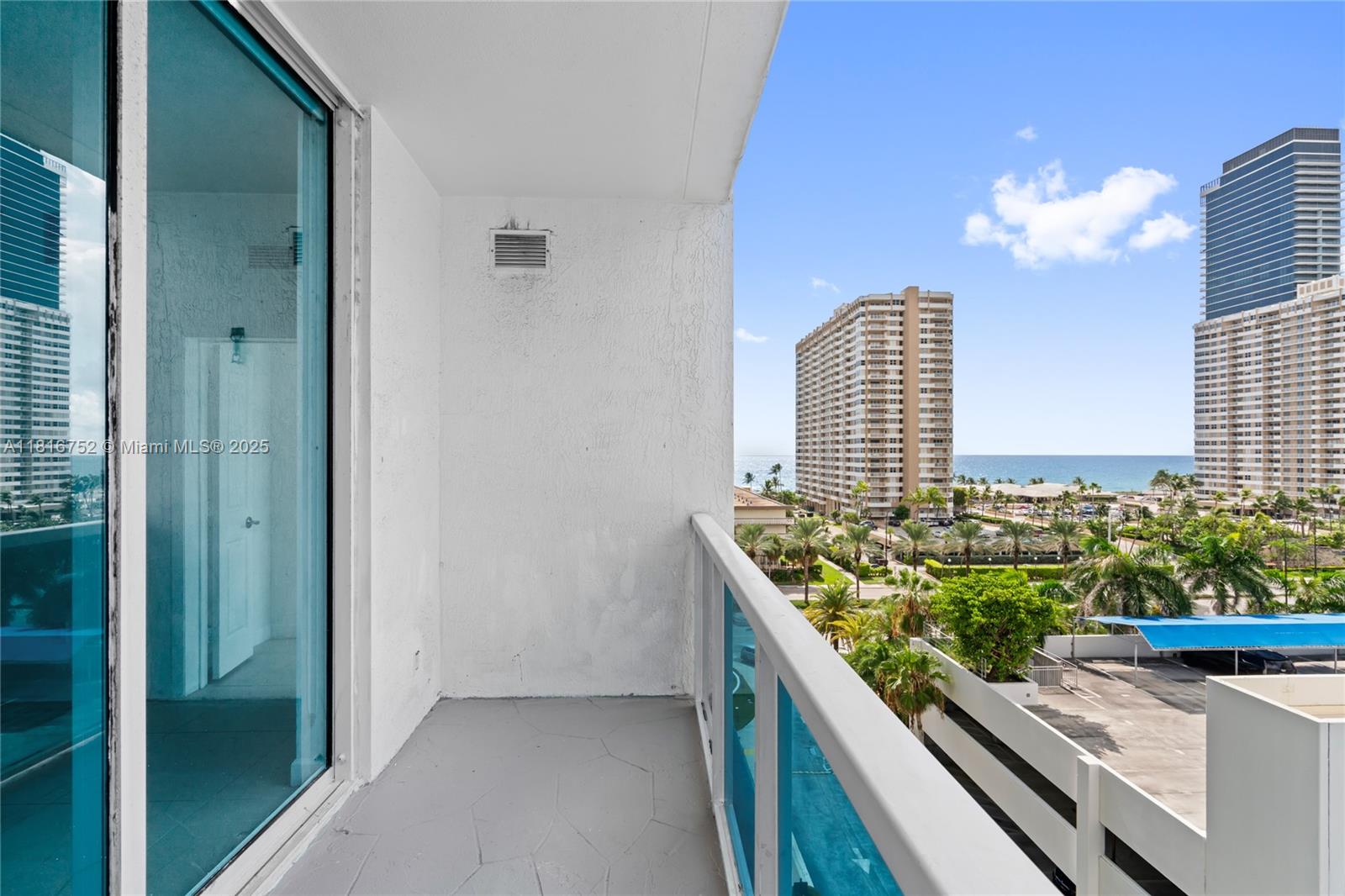 1945 S Ocean Dr # 704