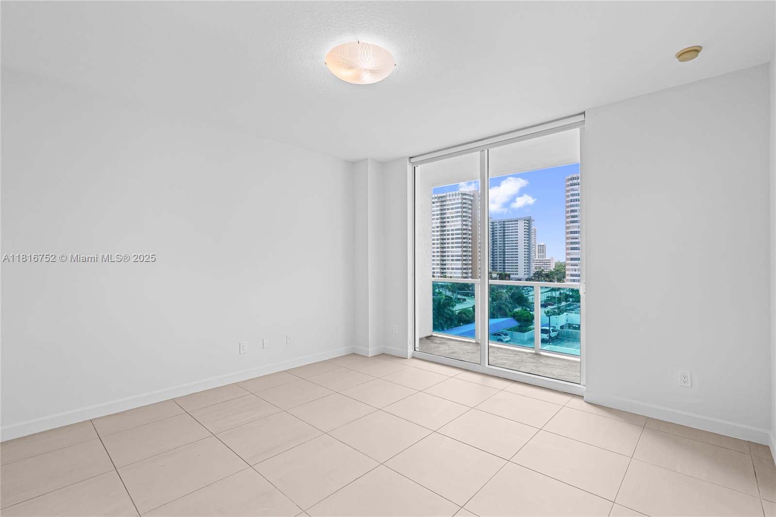 1945 S Ocean Dr # 704