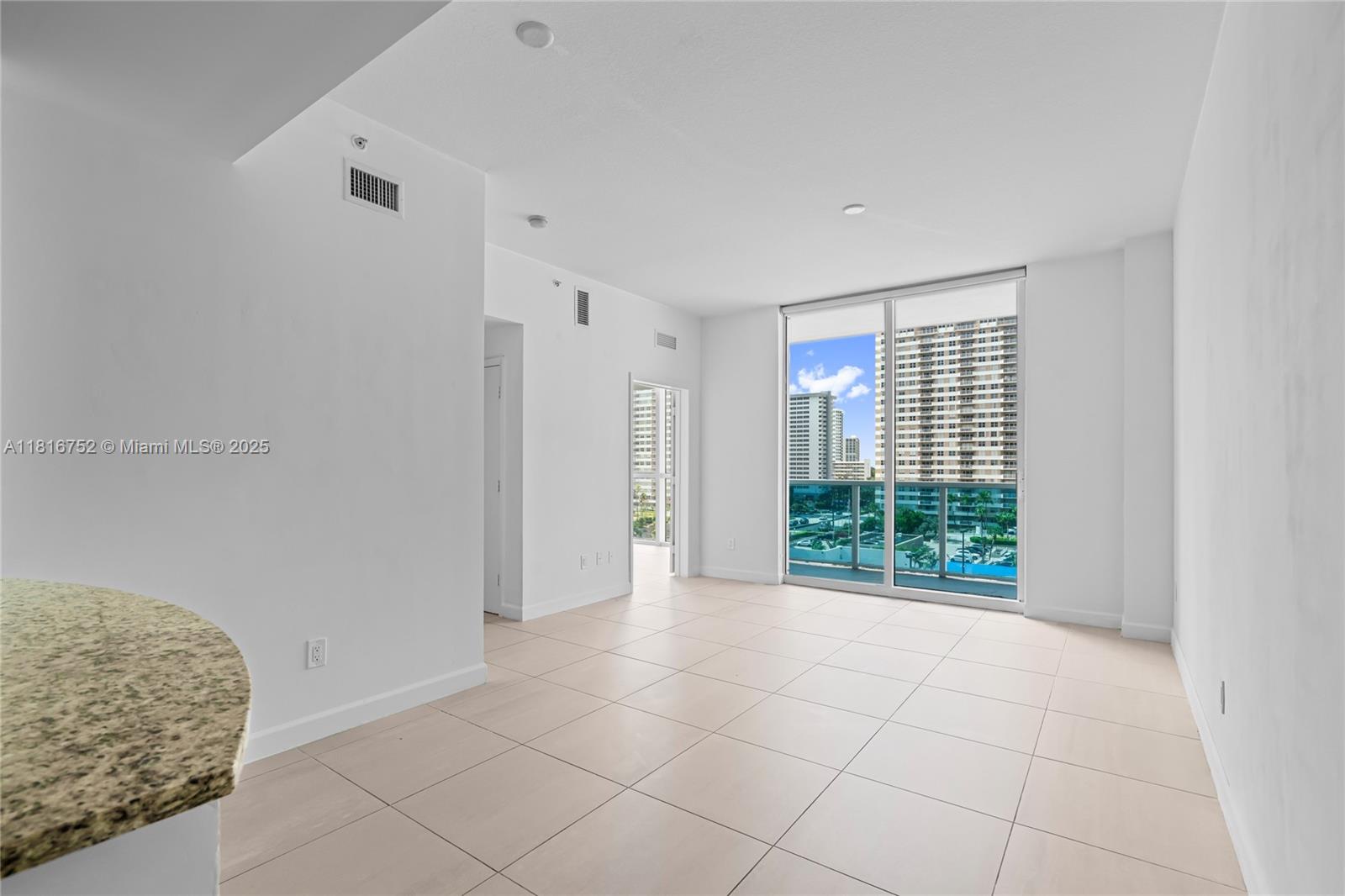 1945 S Ocean Dr # 704