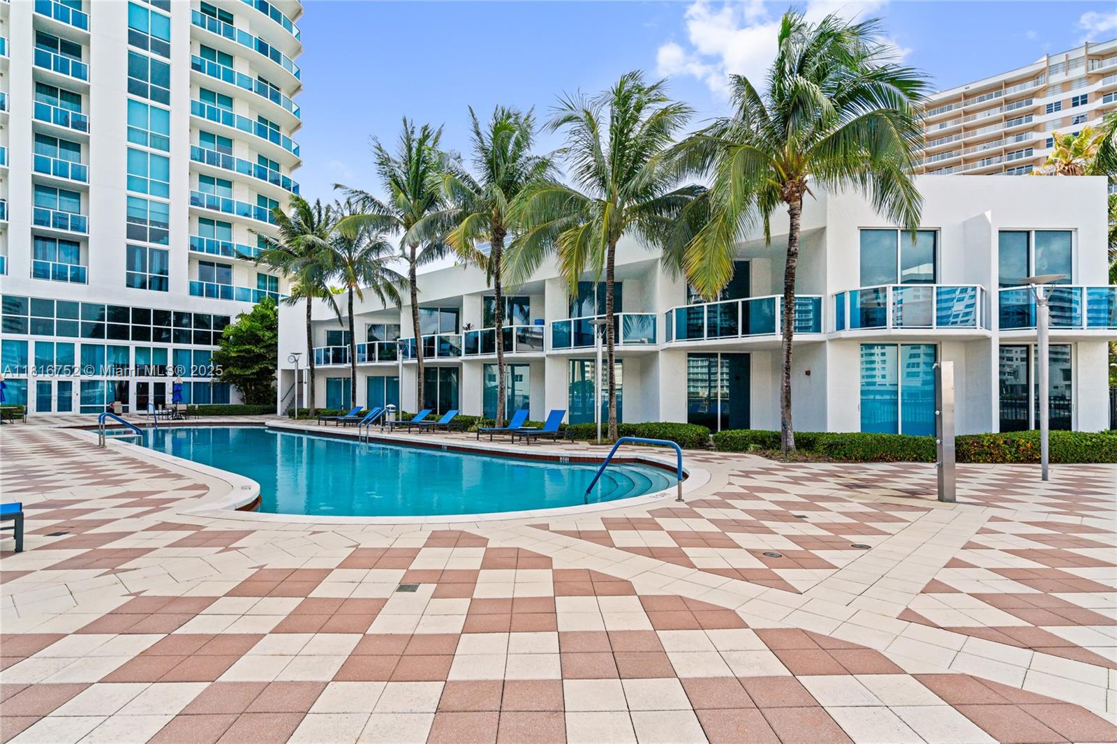 1945 S Ocean Dr # 704