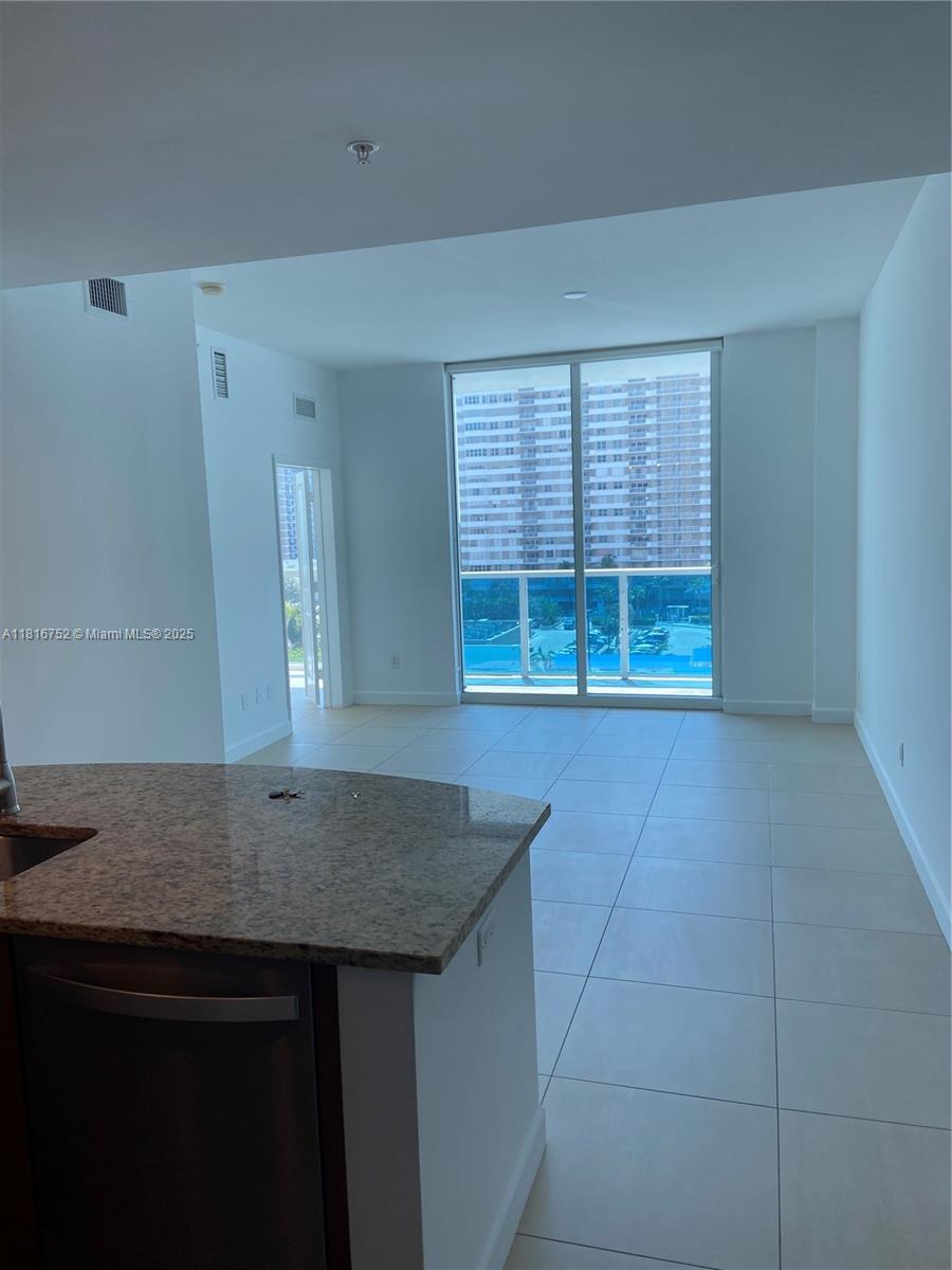1945 S Ocean Dr # 704