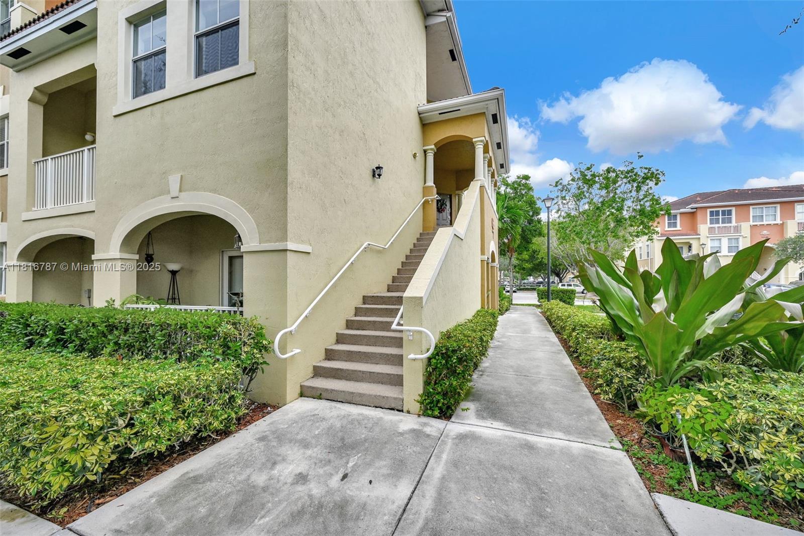 10870 NW 88th Ter # 202
