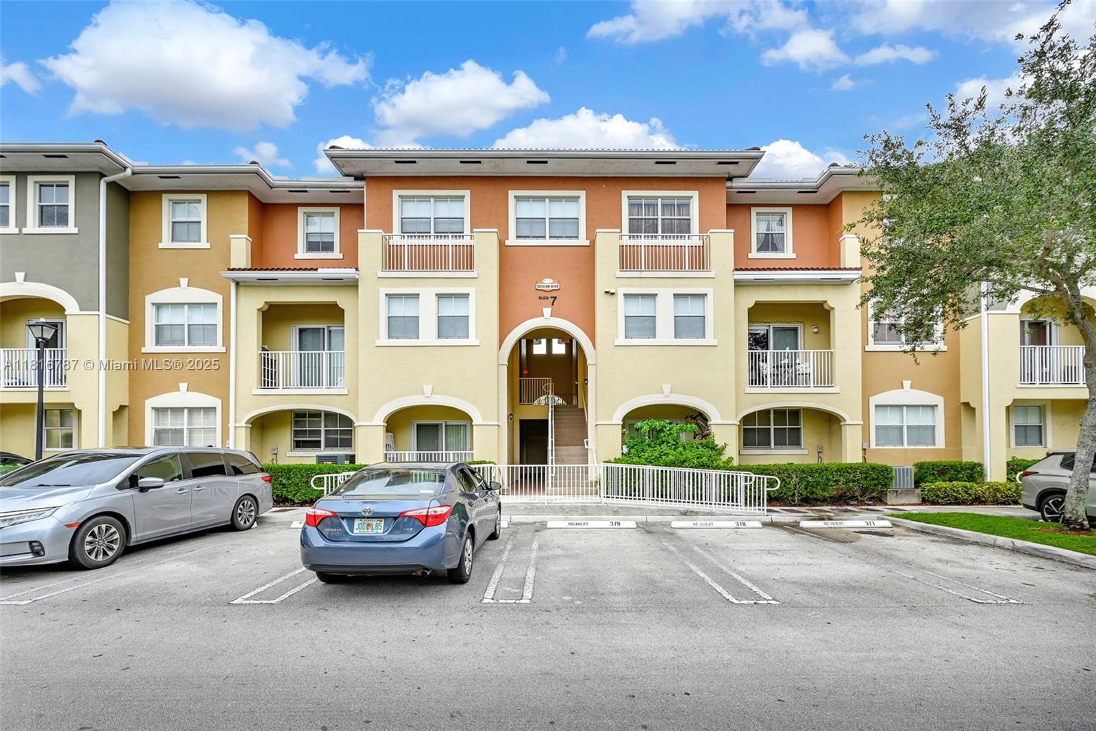 10870 NW 88th Ter # 202