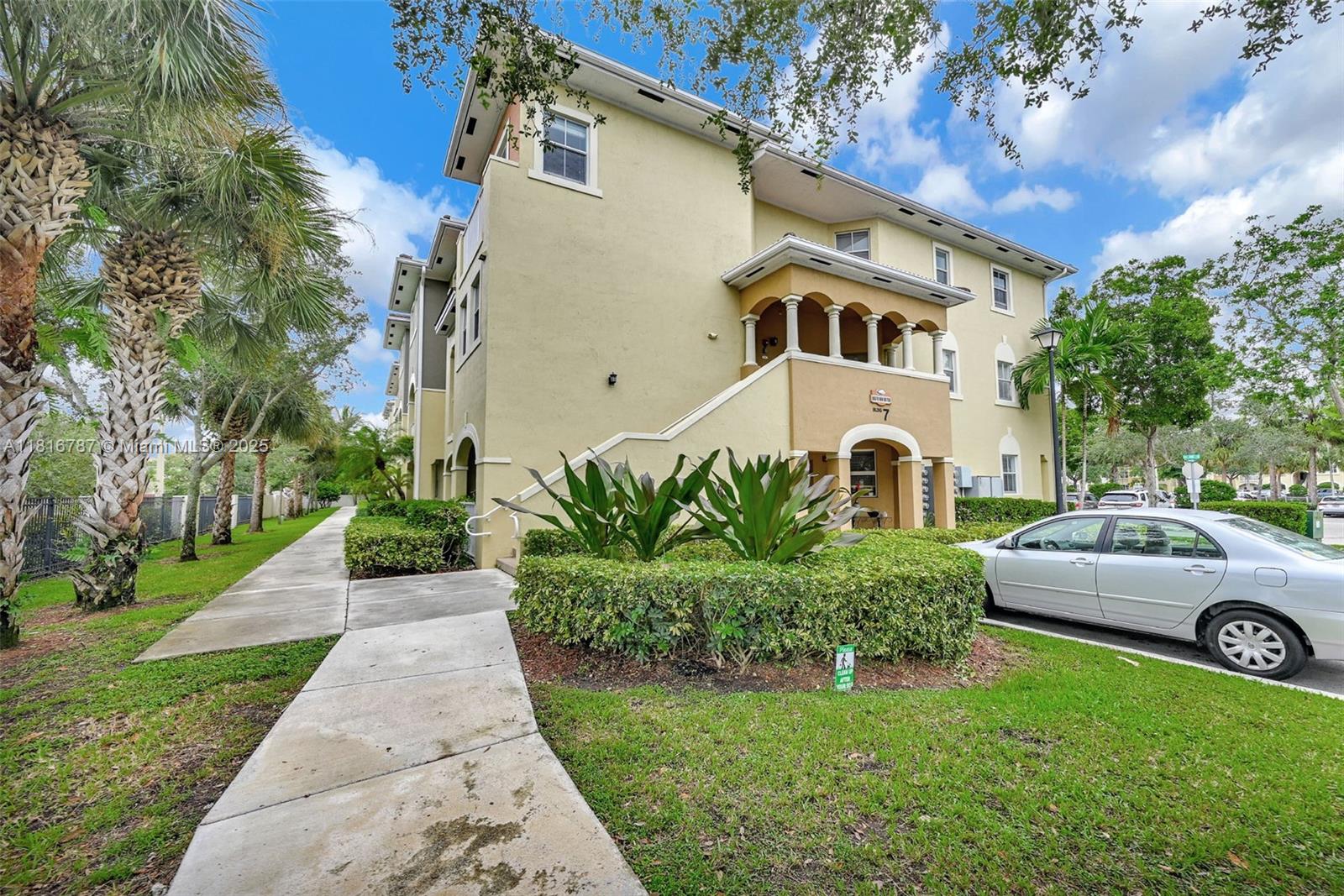10870 NW 88th Ter # 202