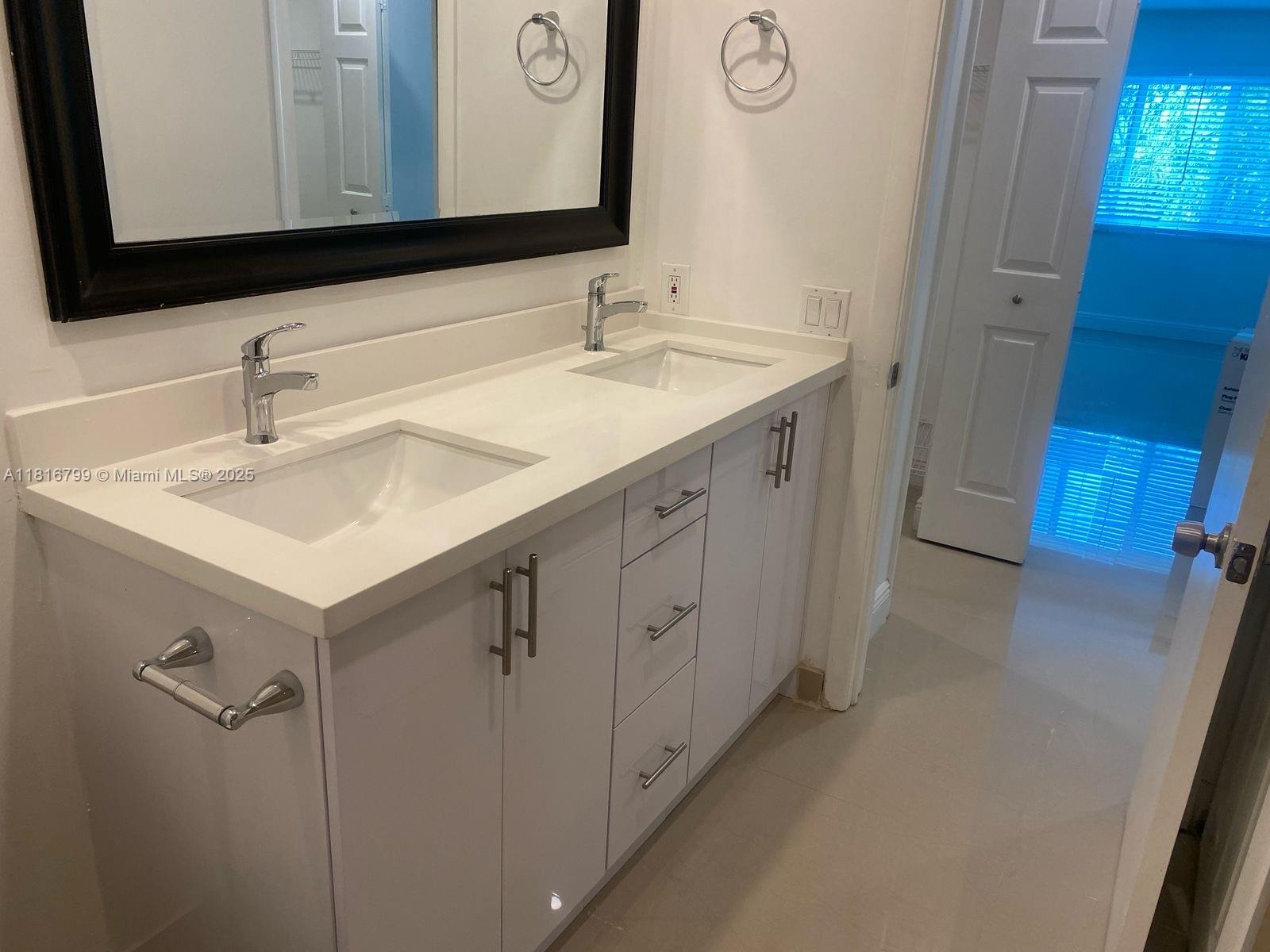 100 Lakeview Dr # 316