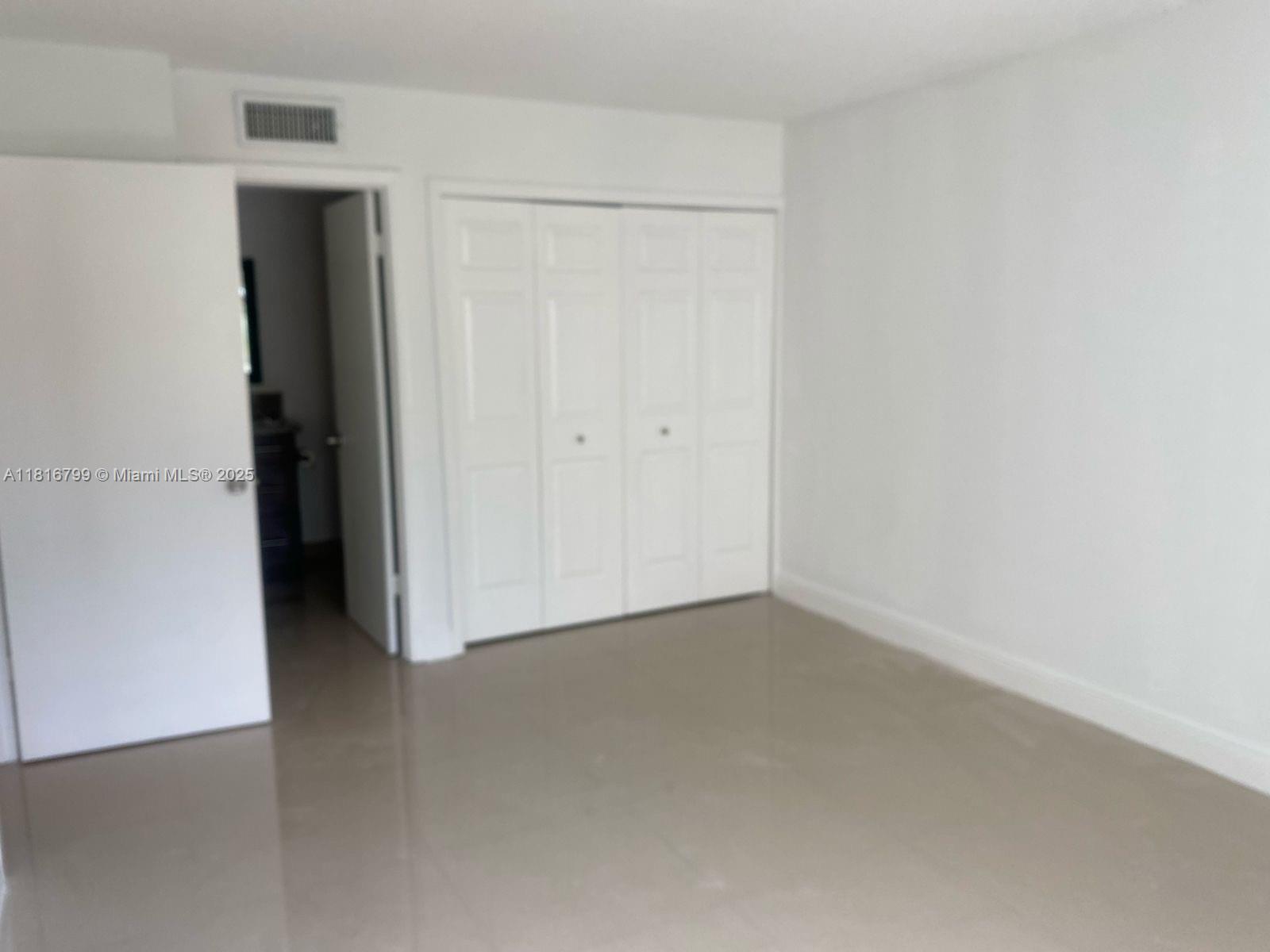 100 Lakeview Dr # 316