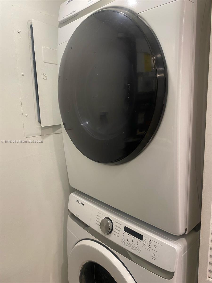 100 Lakeview Dr # 316