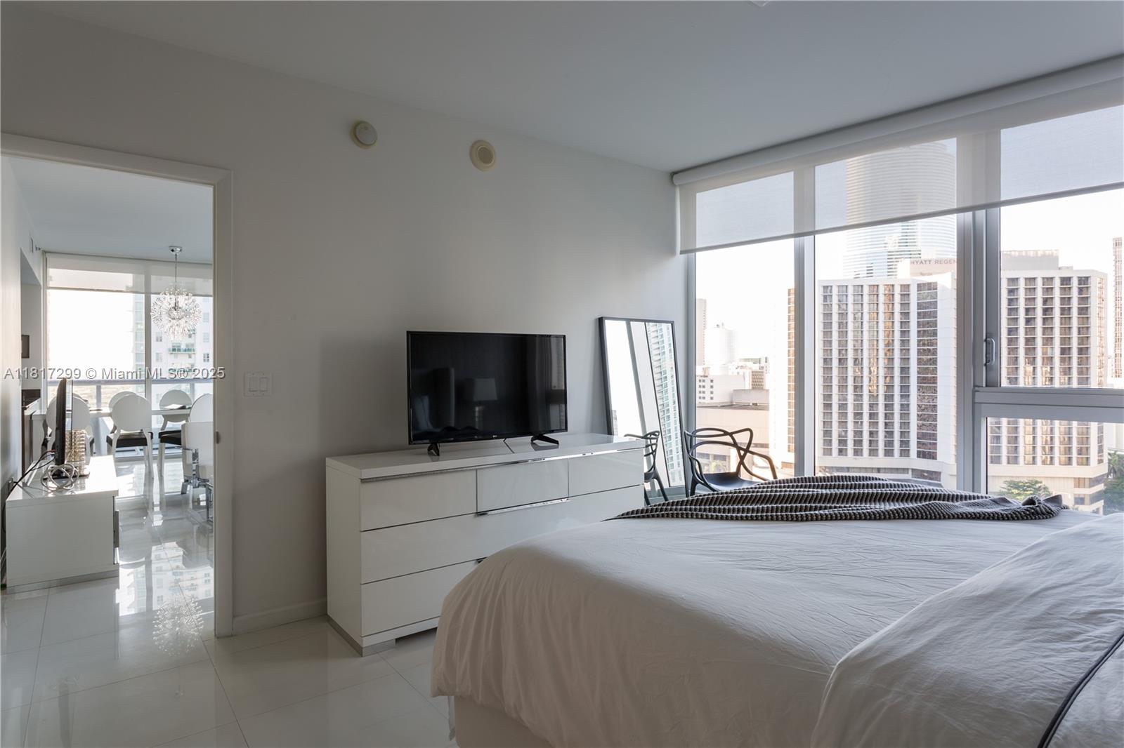 485 Brickell Ave # 1604