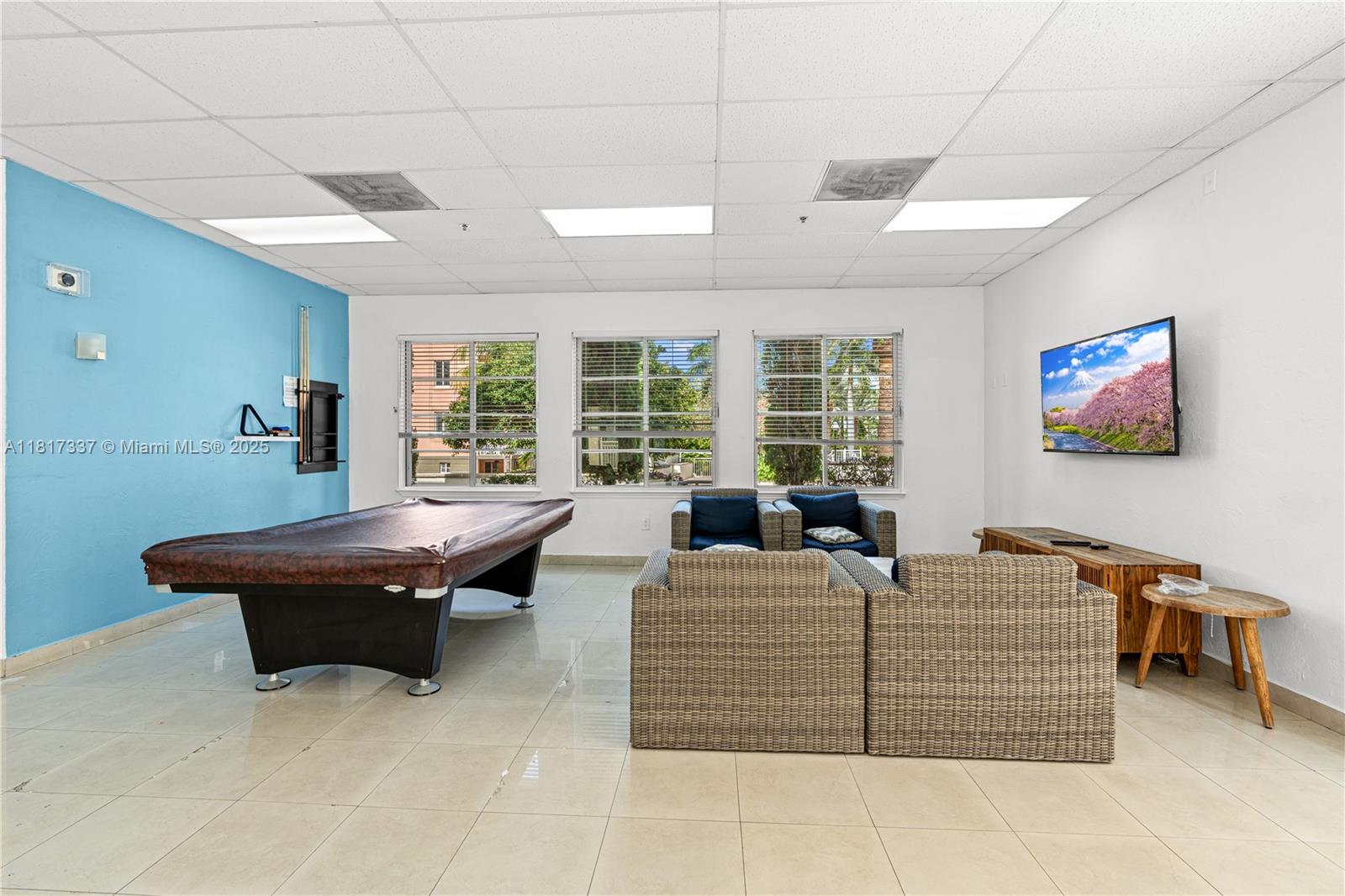 100 Meridian Ave # 216