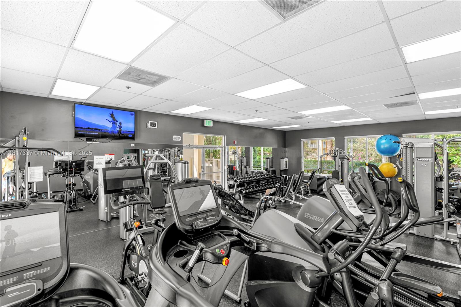 100 Meridian Ave # 216