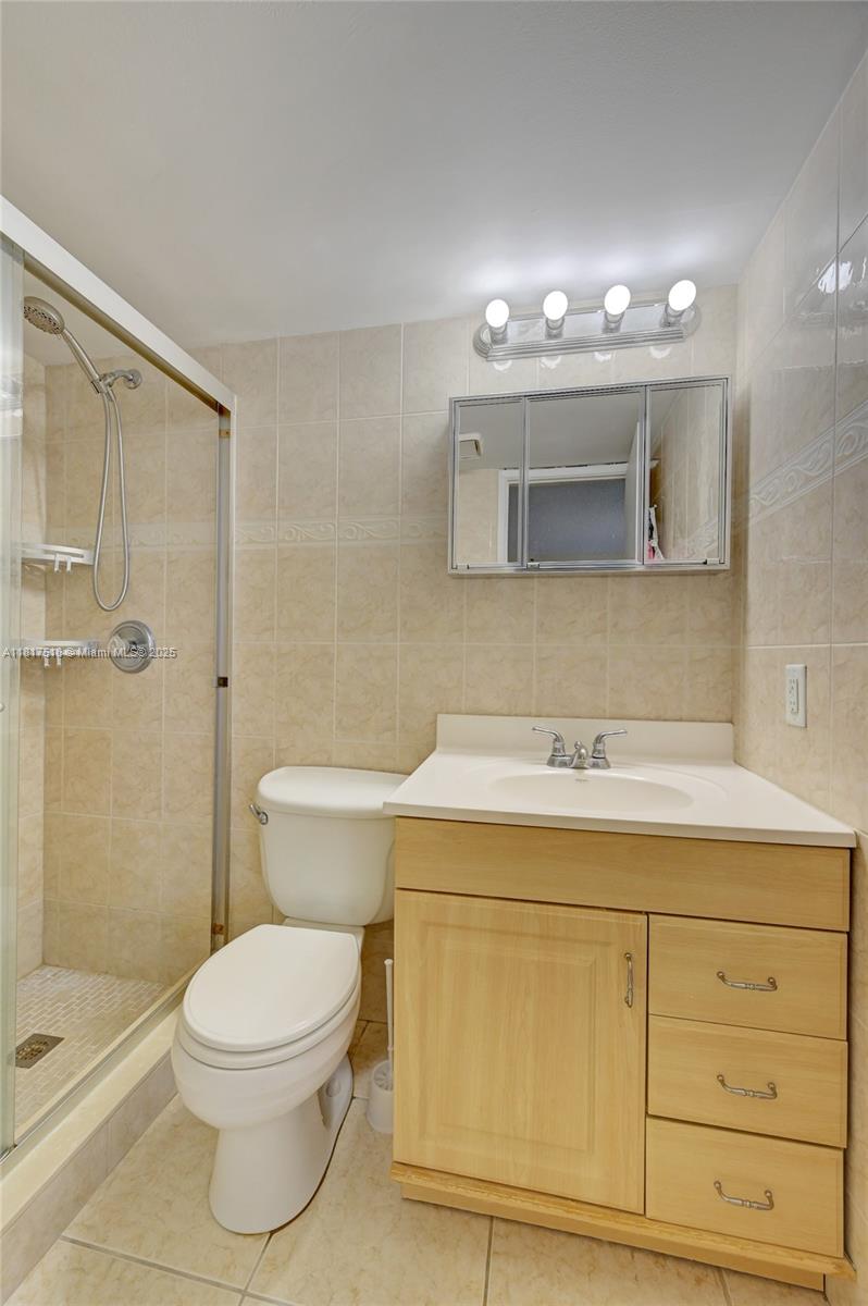 1040 SE 4th Ave # 128