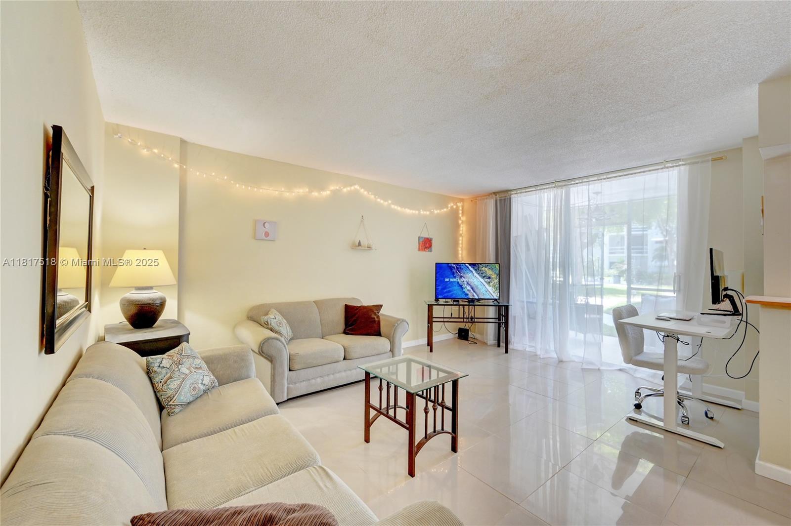 1040 SE 4th Ave # 128