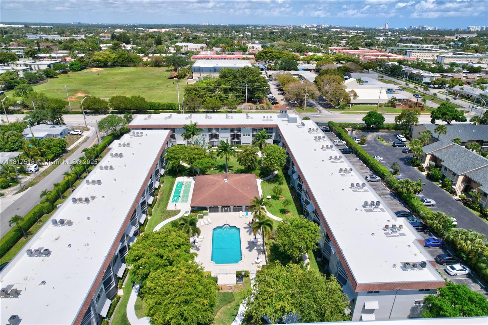 1040 SE 4th Ave # 128