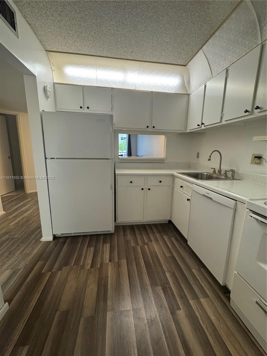 5300 NE 24th Ter # 232C