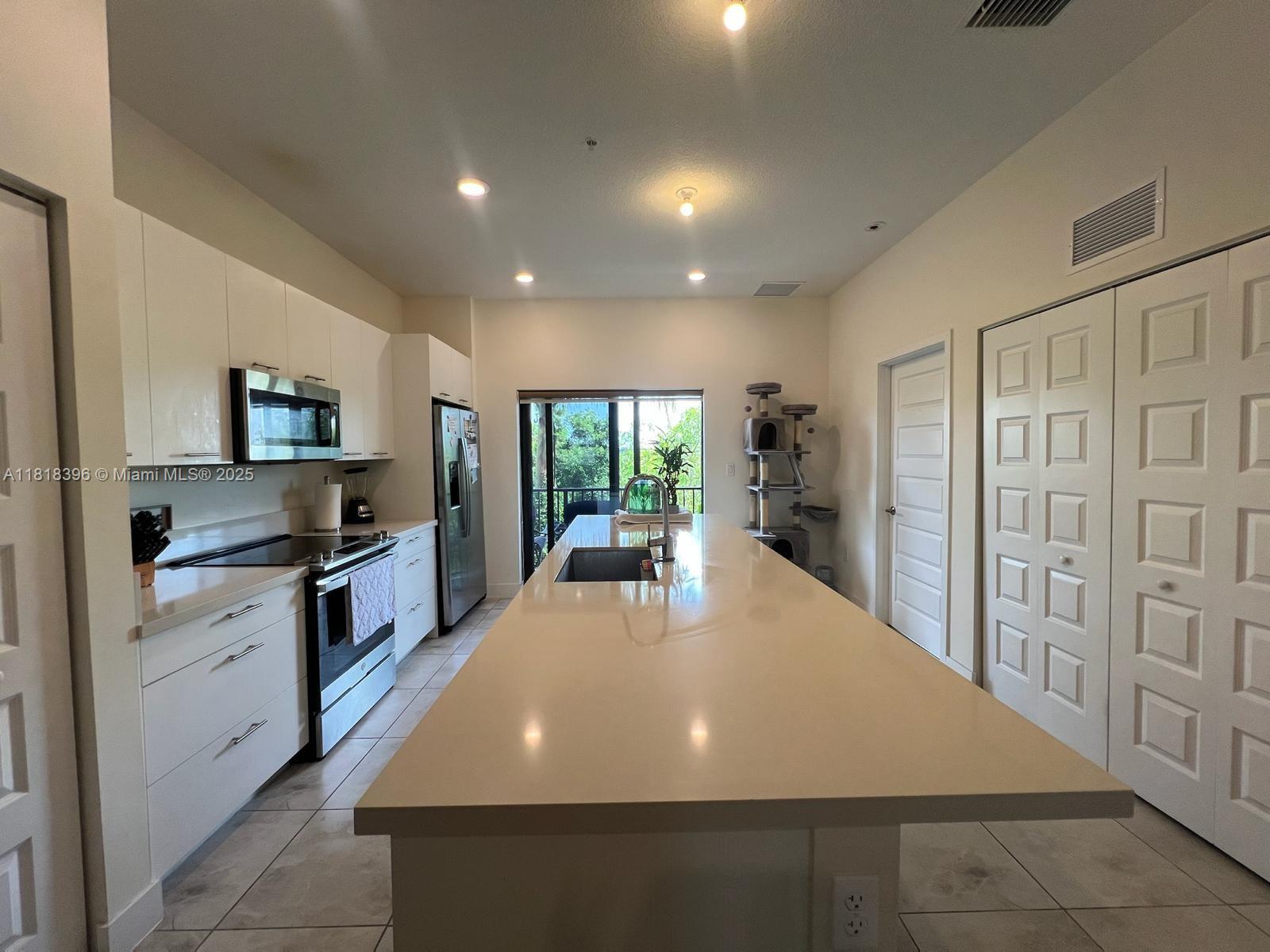 8195 NW 104th Ave # 22