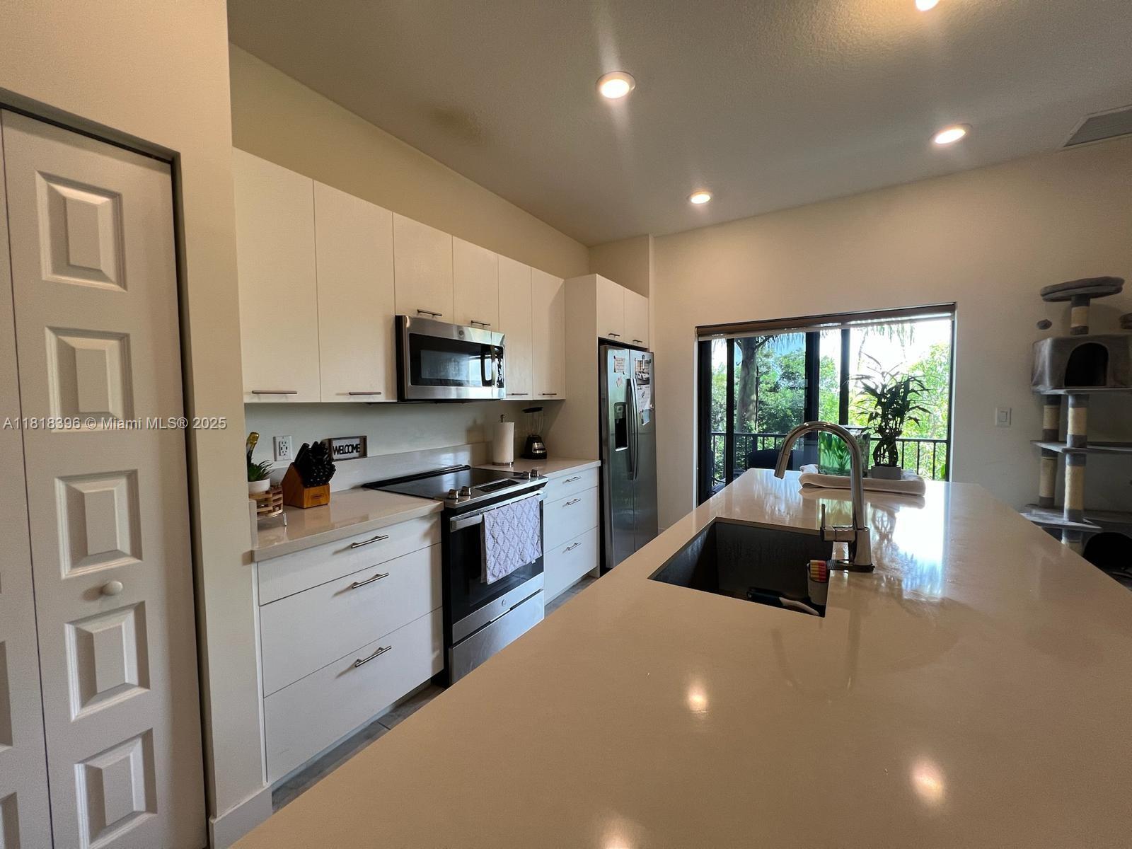 8195 NW 104th Ave # 22