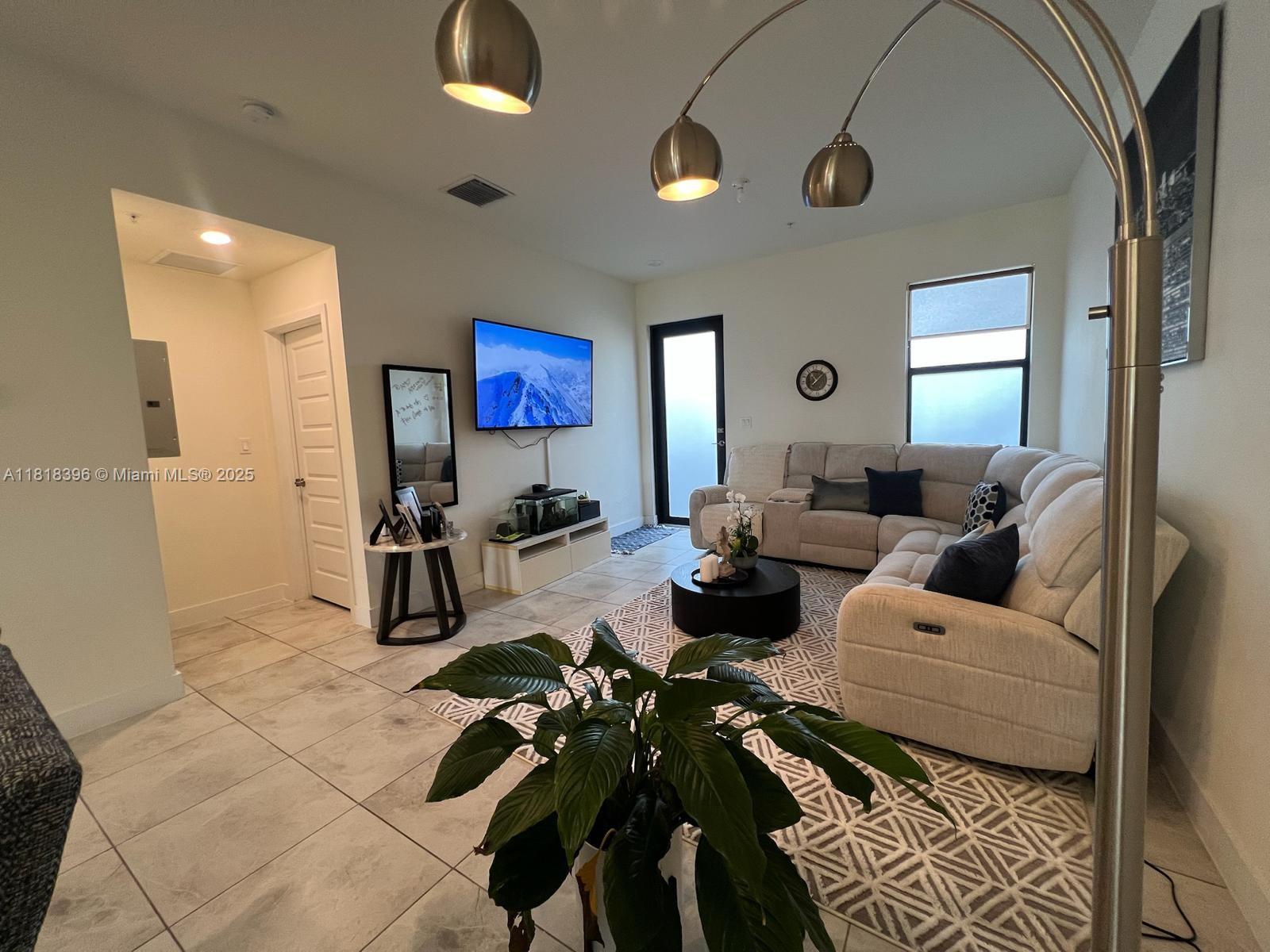 8195 NW 104th Ave # 22