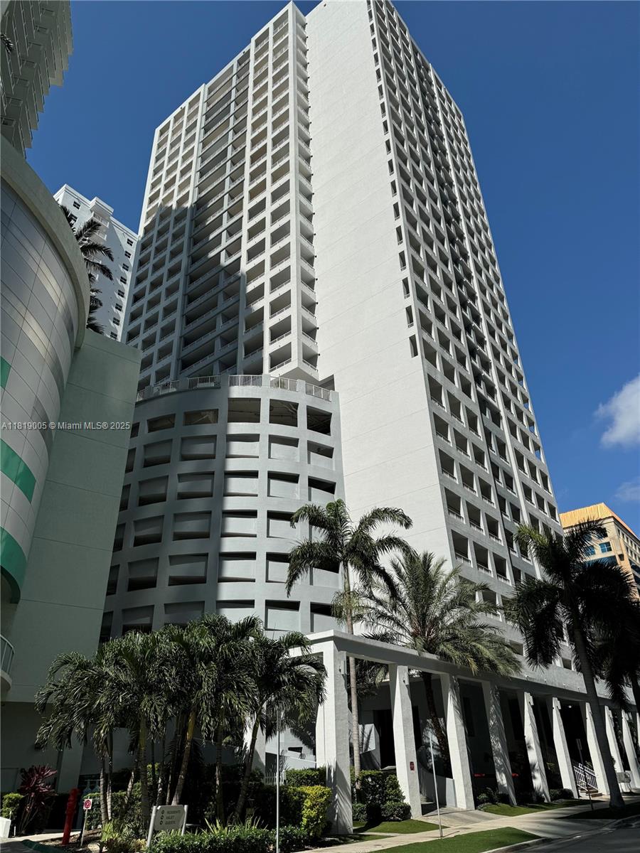 170 SE 14th St # 2406