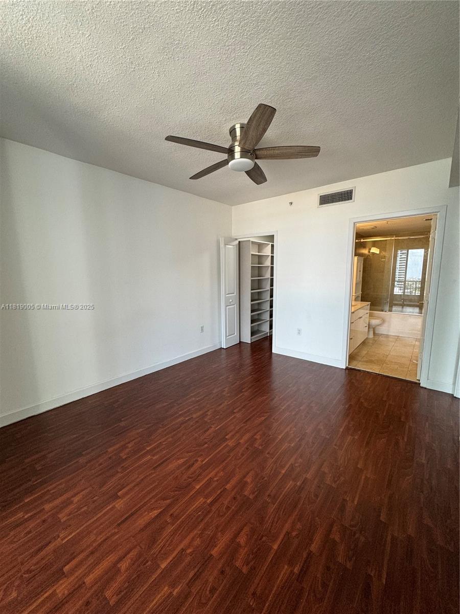 170 SE 14th St # 2406