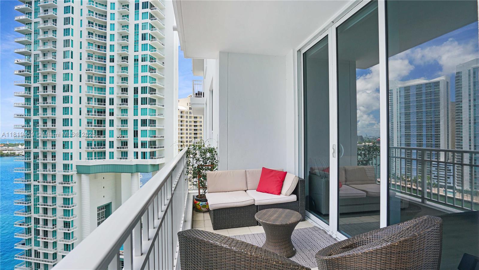 801 Brickell Key Blvd # 2210